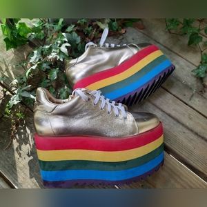 Current Mood Dolls Kill Rainbow Platforms